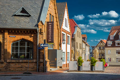 Susanne und Anja mit dem Planwagen durch die Uckermark (2015)