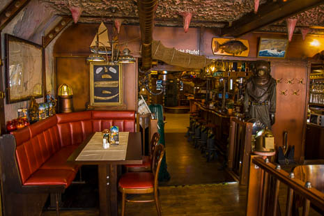 Susanne und Anja mit dem Planwagen durch die Uckermark (2015)